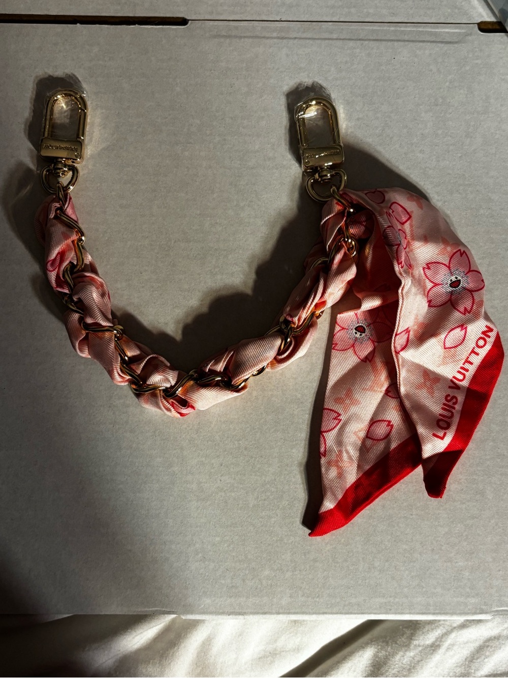 New Bag Charm Pink Floral Silk Chain Strap with Gold Hardware - Picture 4 of 4